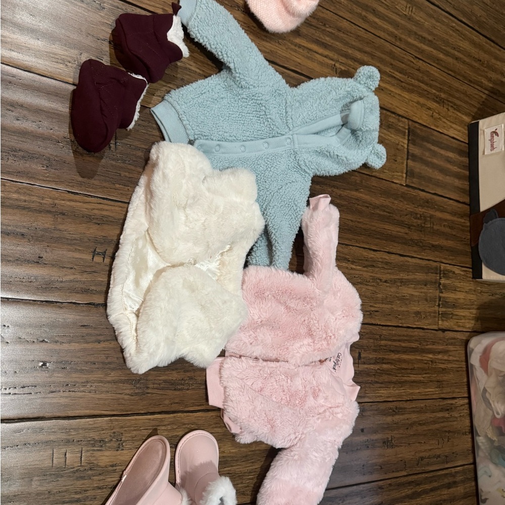 Baby Blue and Pink Fleece Outfits with Accessories